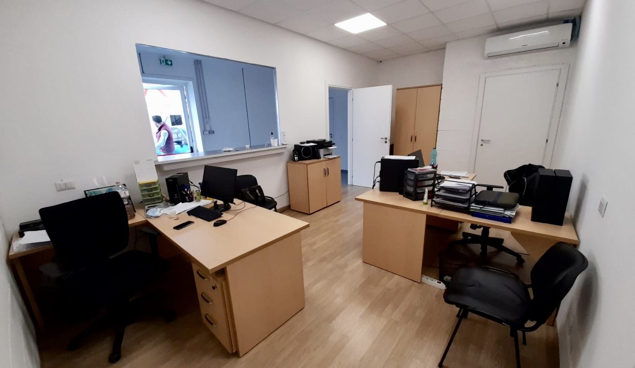 f7e2d339-fc90-45d6-879b-e3ca5238bcdb